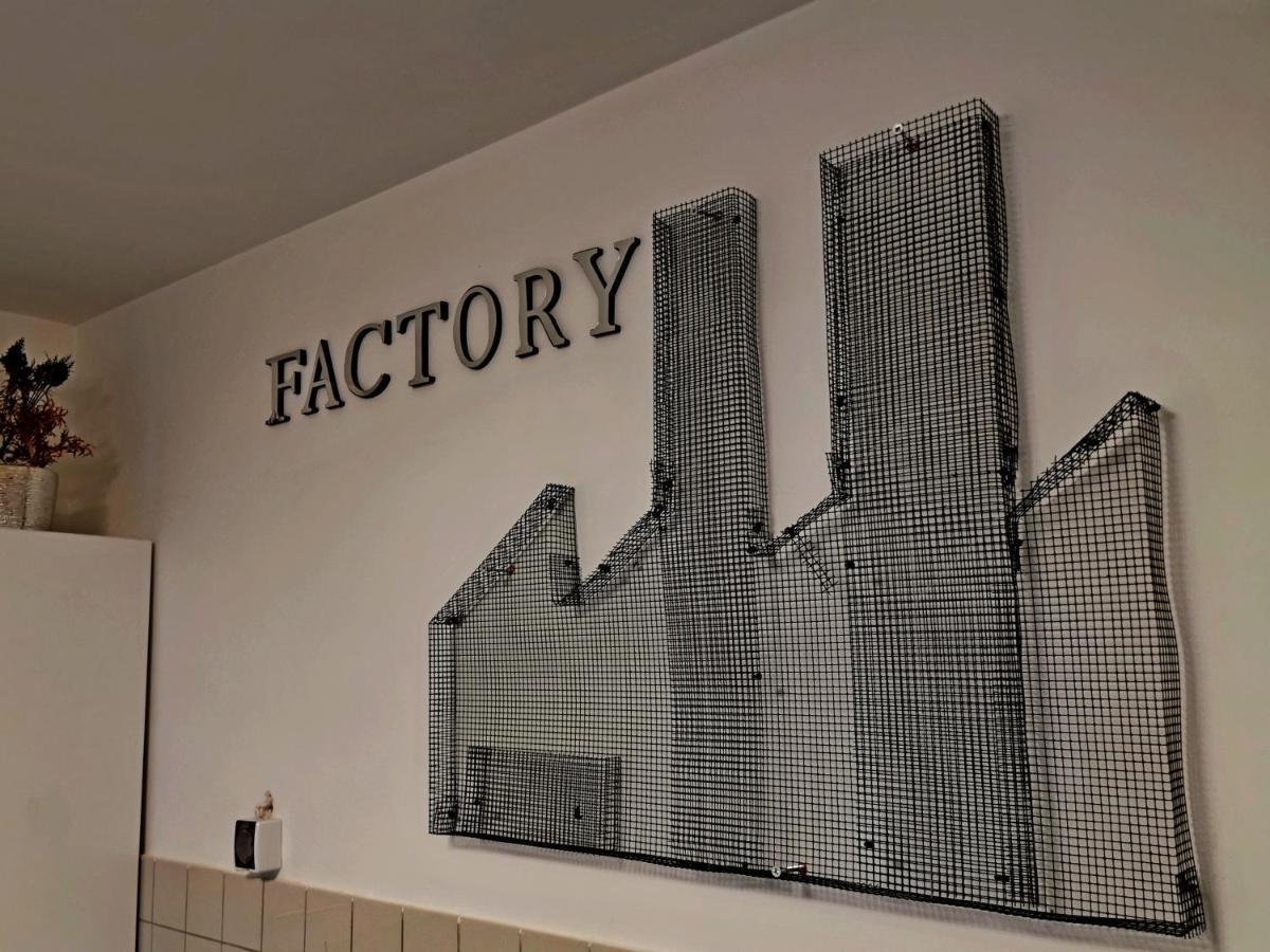 Factory - Self Check In Leilighet Osijek Eksteriør bilde